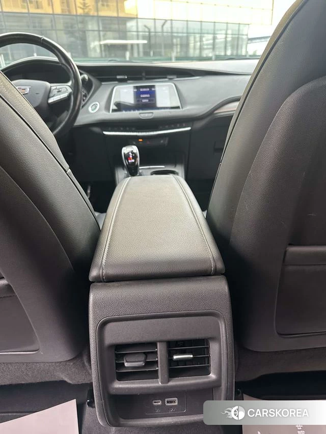 Cadillac XT4 id 4220994 из Китая 12