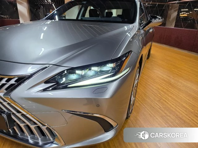 Lexus ES300h 7th generation id 4511103 из Кореи 10