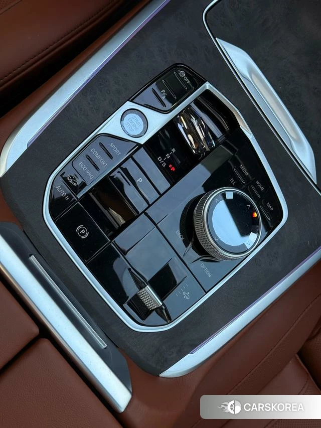BMW X7 2024 Черный из Китая, фото 6
