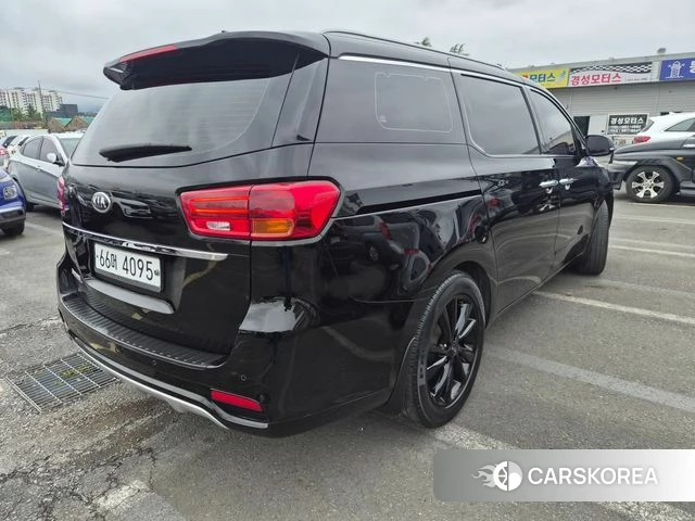 Kia The New Carnival id 4367718 из Кореи 12