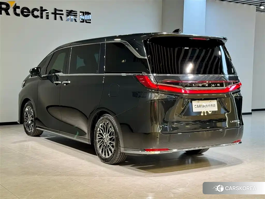 Lexus LM id 4600515 из Китая 12