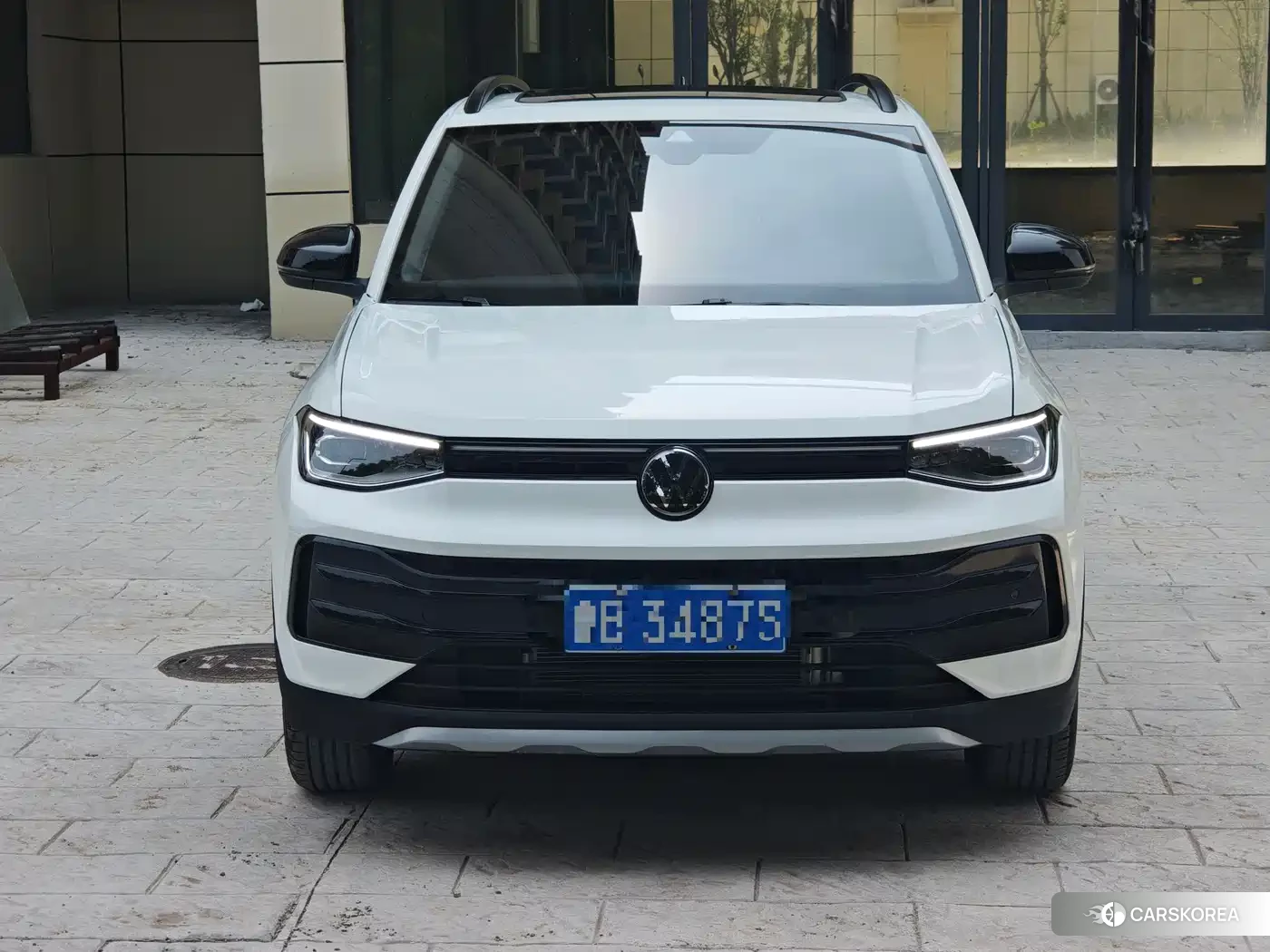 Volkswagen Tharu 2025 Белый из Китая, фото 2