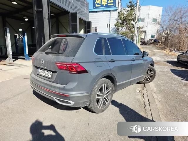 Volkswagen Tiguan second Generation 2021 Серый из Кореи, фото 2