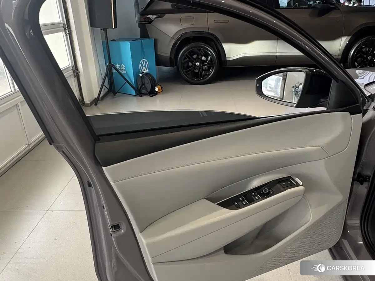 Volkswagen Lavida id 4674508 из Китая 11