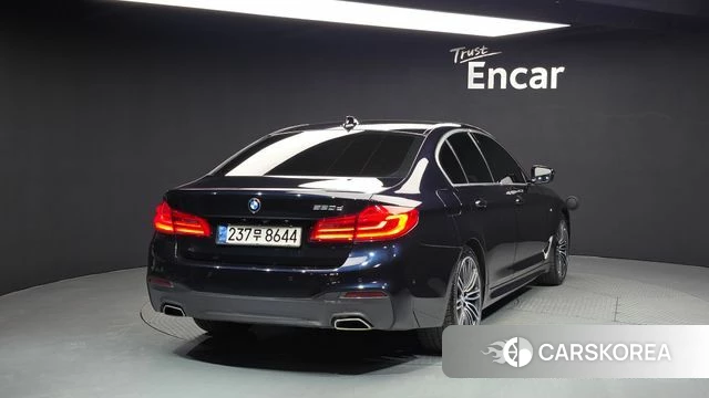 BMW 5 Series (G30) id 3813503 из Кореи 12