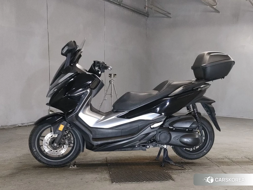 Проданный Honda FORZA 2018 из Японии