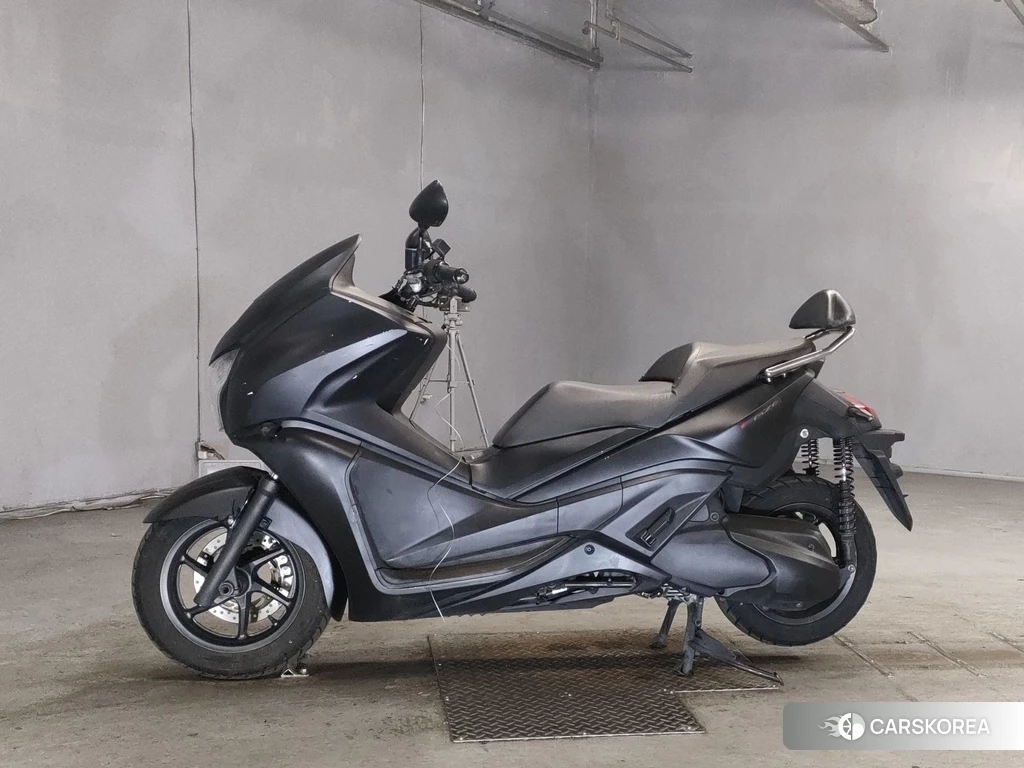 Проданный Honda PHASE 2011 из Японии, фото 2