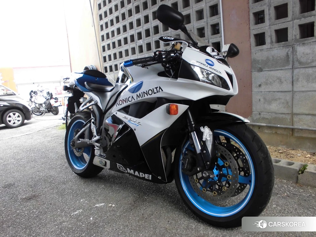 Проданный Honda CBR600RR 2018 из Японии