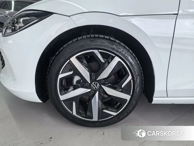 Volkswagen Lingdu 2024 Белый из Китая, фото 6