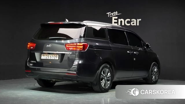 Kia The New Carnival id 4873104 из Кореи 12