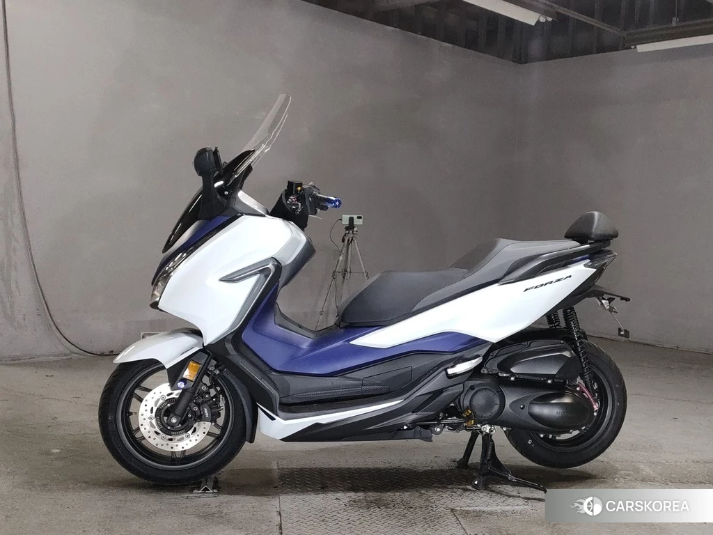 Проданный Honda FORZA 2018 из Японии