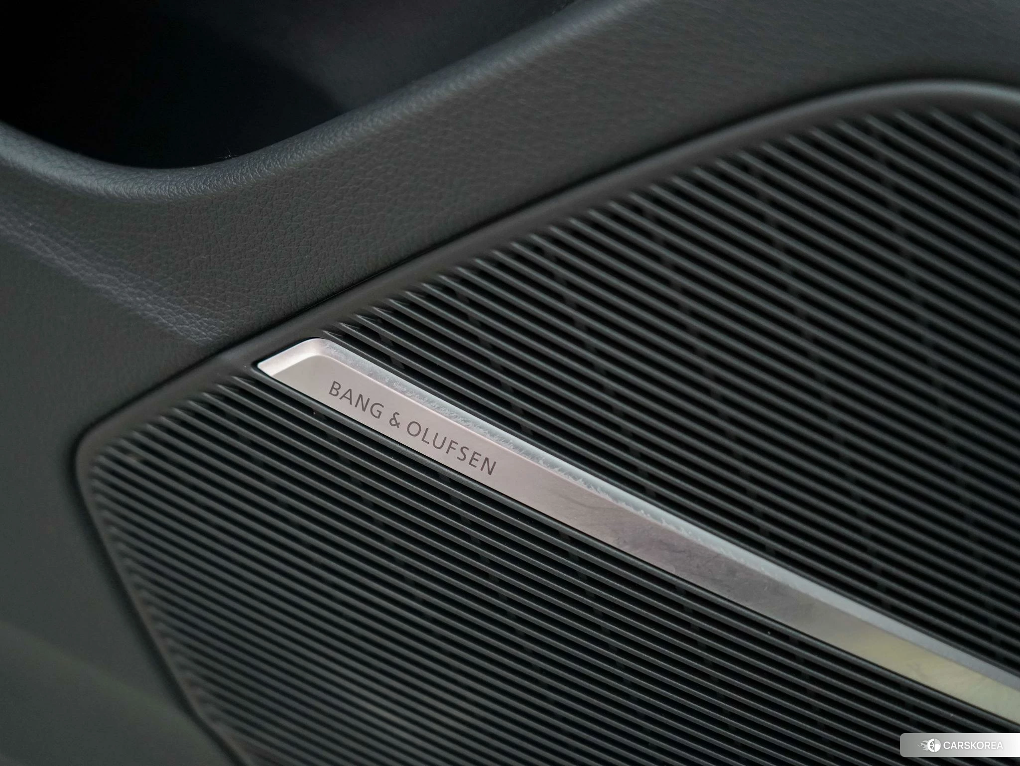 Audi RS Q8 id 4426454 из Китая 12
