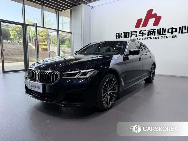 BMW 5 series 2024 Черный из Китая, фото 3