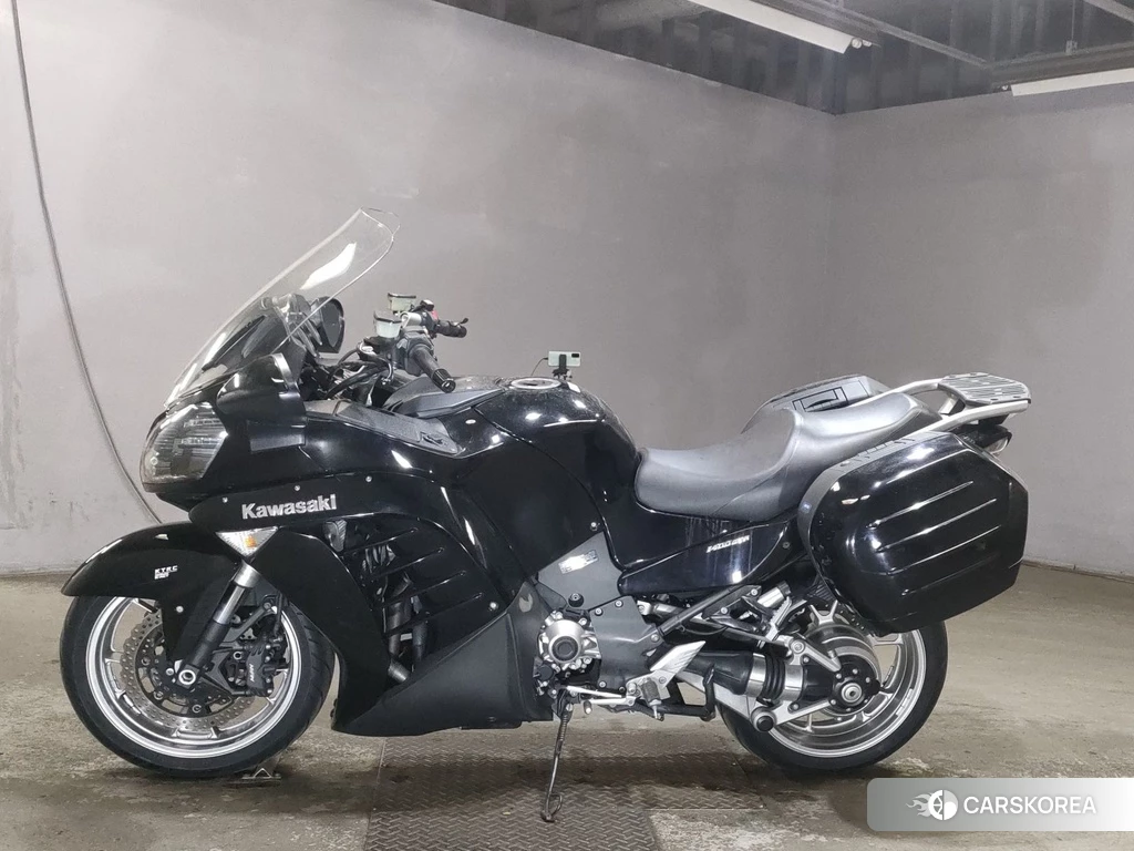 Проданный Kawasaki 1400GTR 2011 из Японии, фото 2
