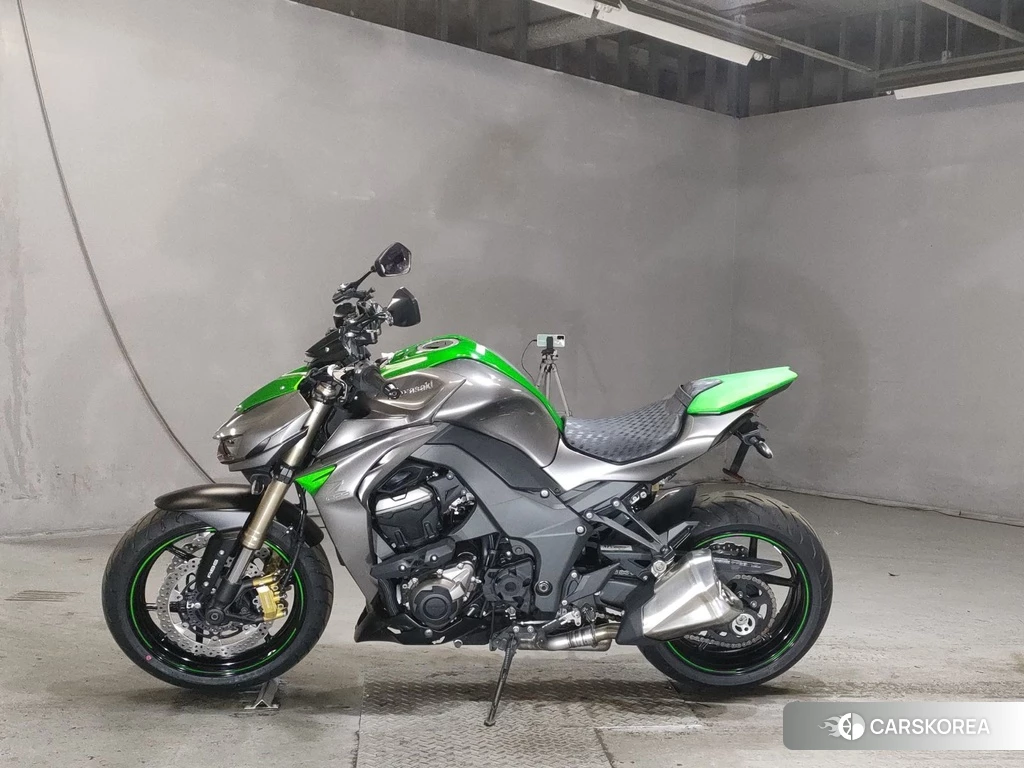 Проданный Kawasaki Z1000 2014 из Японии