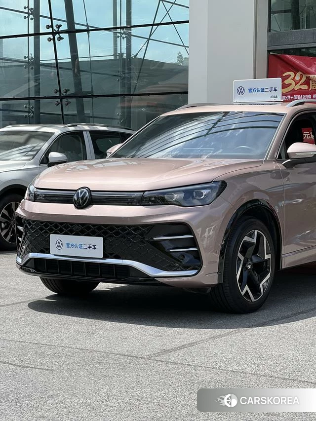 Volkswagen Tiguan L 2024 Шампань из Китая, фото 2