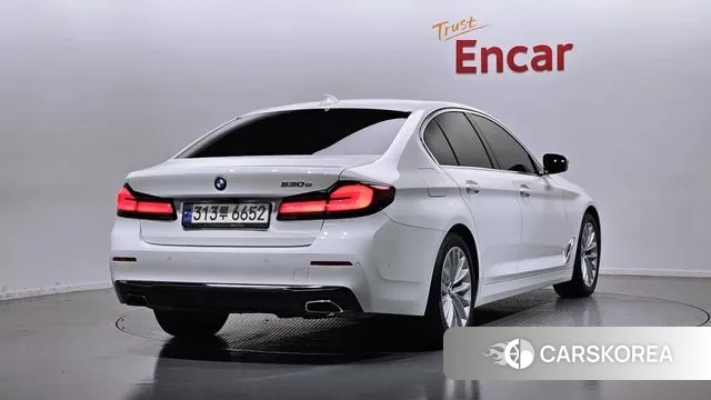 BMW 5 Series (G30) id 2960307 из Кореи 12
