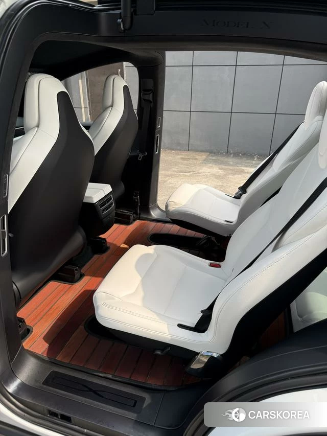 Tesla Model X id 4240348 из Китая 11
