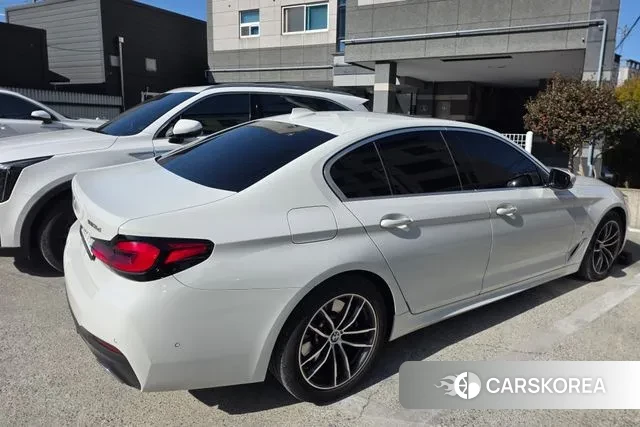 BMW 5 Series (G30) id 3619435 из Кореи 12