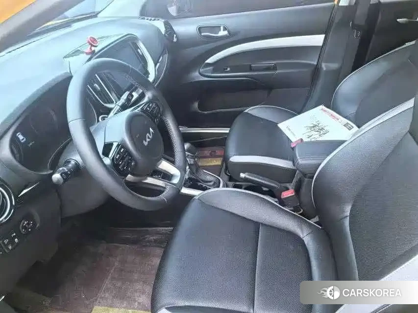 Kia KX1 2023 Yellow/orange из Китая, фото 2