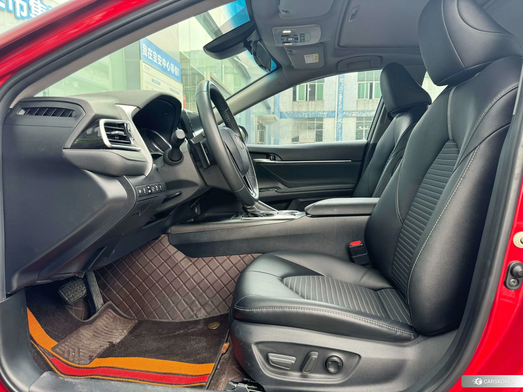 Toyota Camry 2022 Красный из Китая, фото 4