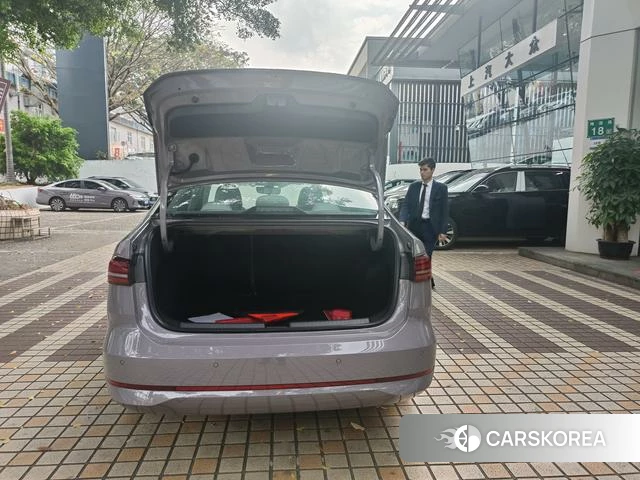 Volkswagen Lavida 2025 Фиолетовый из Китая, фото 5