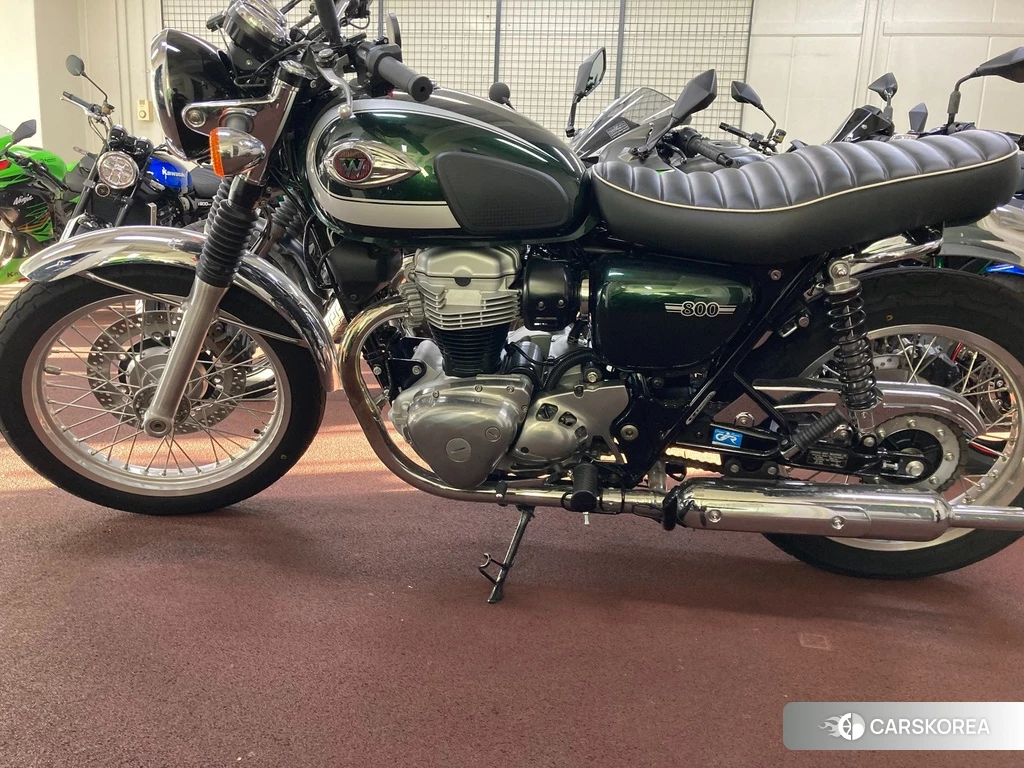 Проданный Kawasaki W800 2020 из Японии