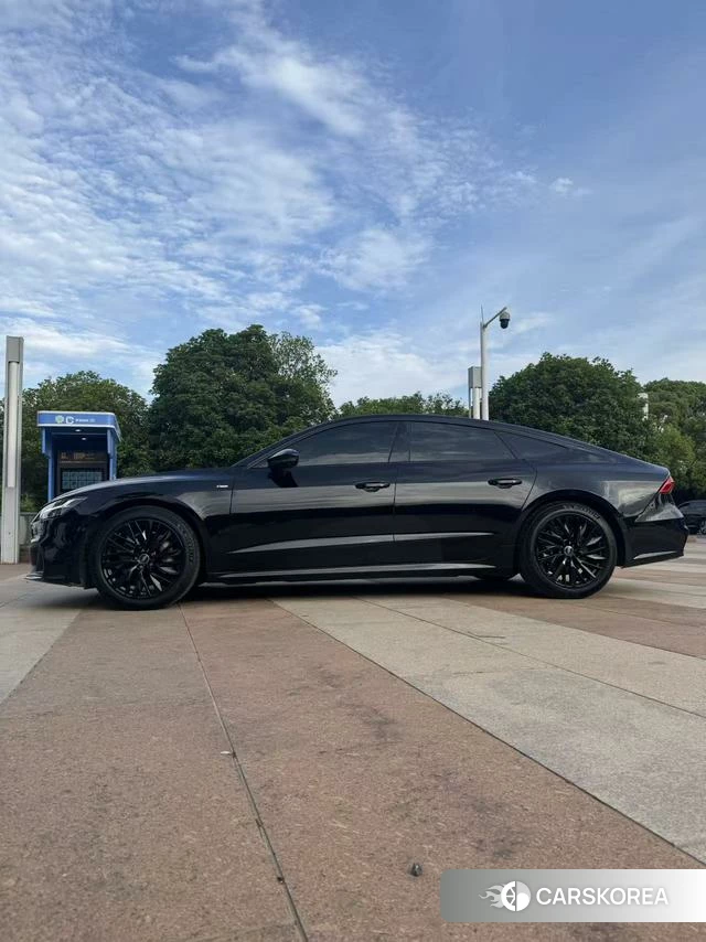 Audi A7 id 4336098 из Китая 9