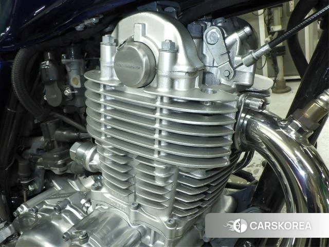 Engine photo