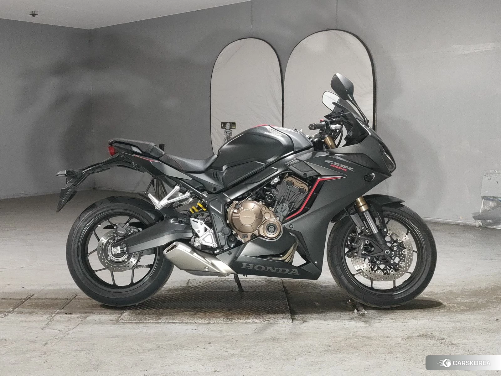 Проданный Honda CBR650R id 4200274 из Японии