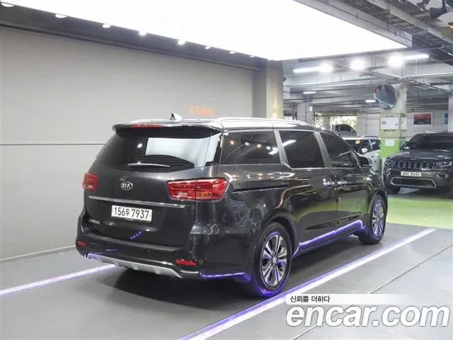 Kia The New Carnival id 2850092 из Кореи 12