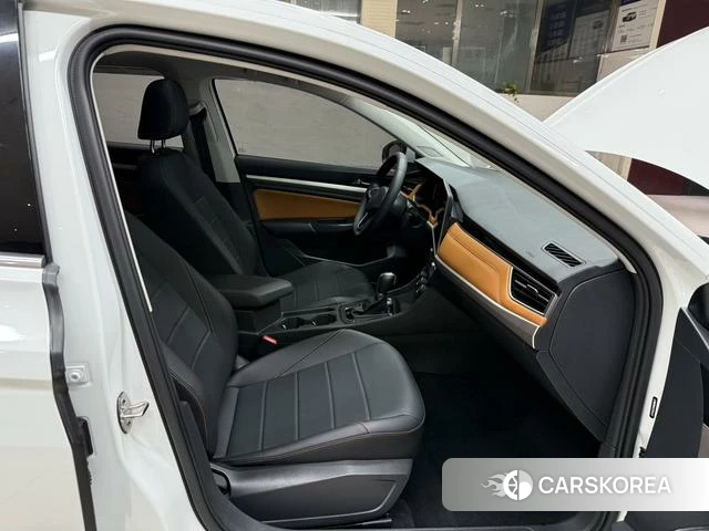 Volkswagen Bora id 4207738 из Китая 12