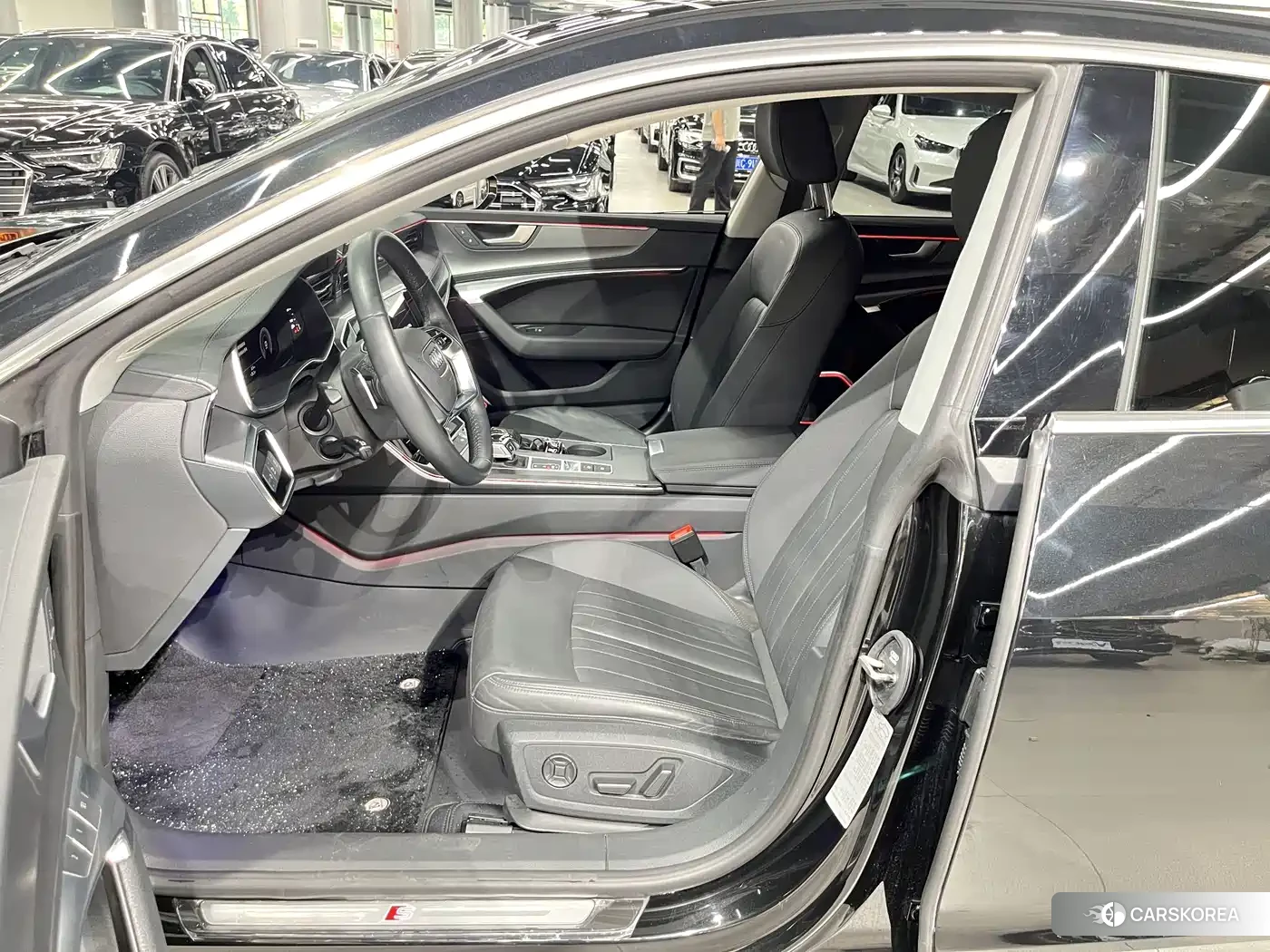 Audi A7 2021 Черный из Китая, фото 2