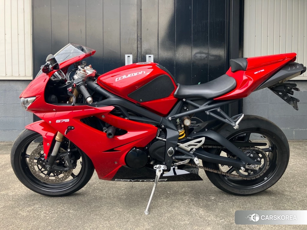 Проданный Triumph DAYTONA 675 2012 из Японии, фото 2