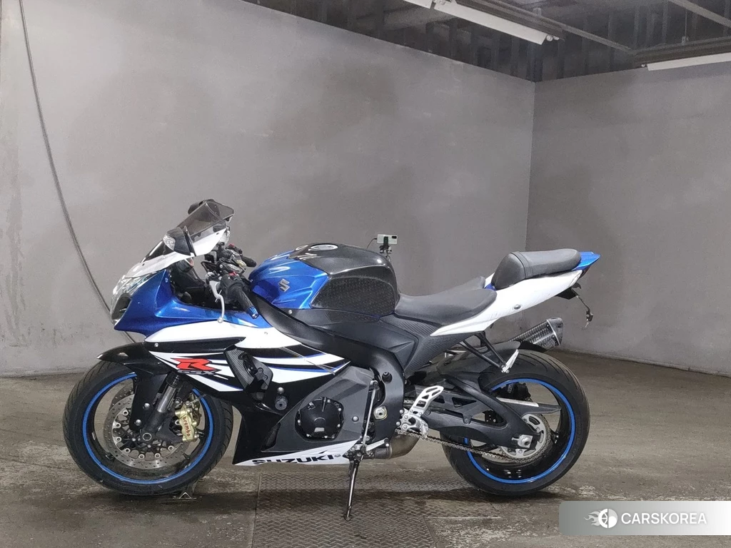 Проданный Suzuki GSX-R1000 2015 из Японии