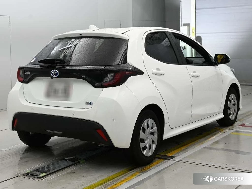 Toyota Yaris 2023 из Японии, фото 2
