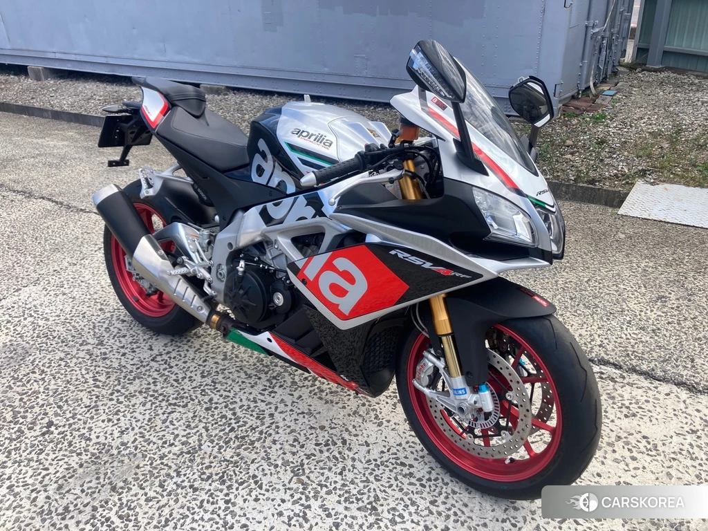 Проданный Aprilia RSV4 FACTORY 2016 из Японии