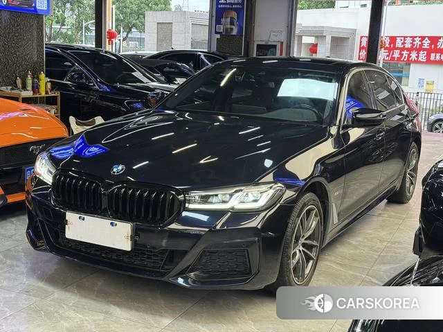 BMW 5 series 2022 Черный из Китая, фото 3