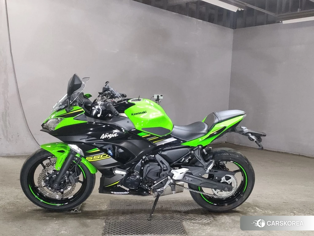 Проданный Kawasaki NINJA 650 2019 из Японии, фото 2