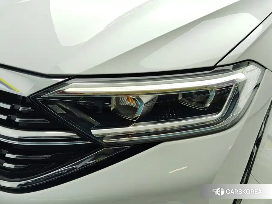 Volkswagen Sagitar id 4554021 из Китая 8