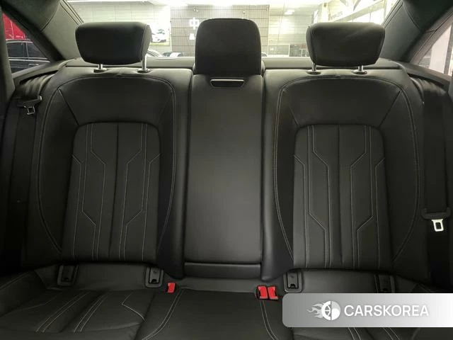 Audi A6L id 4208166 из Китая 12