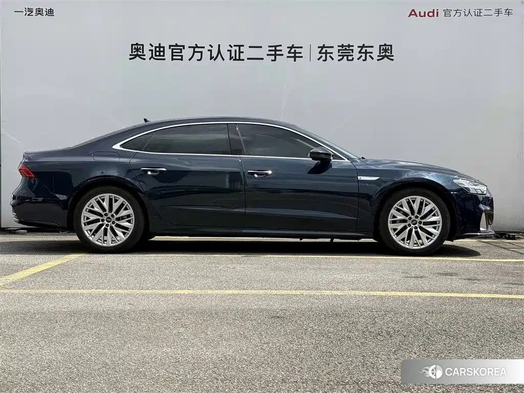 Audi A7L 2023 Синий из Китая, фото 3