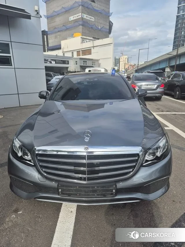 Mercedes-Benz E-Class W213 2020 Серый из Кореи, фото 2