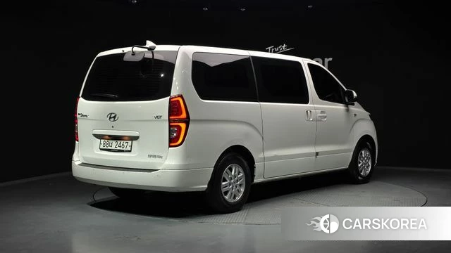 Hyundai The New Grand Starex id 3796389 из Кореи 12