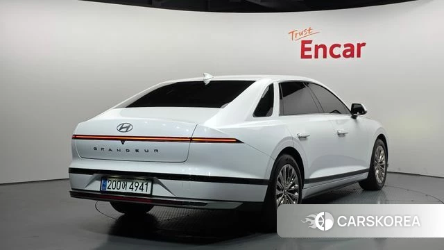 Hyundai Grandeur (GN7) id 4481036 из Кореи 12