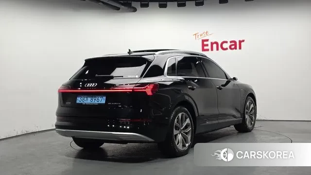 Audi e-Tron id 3701155 из Кореи 12
