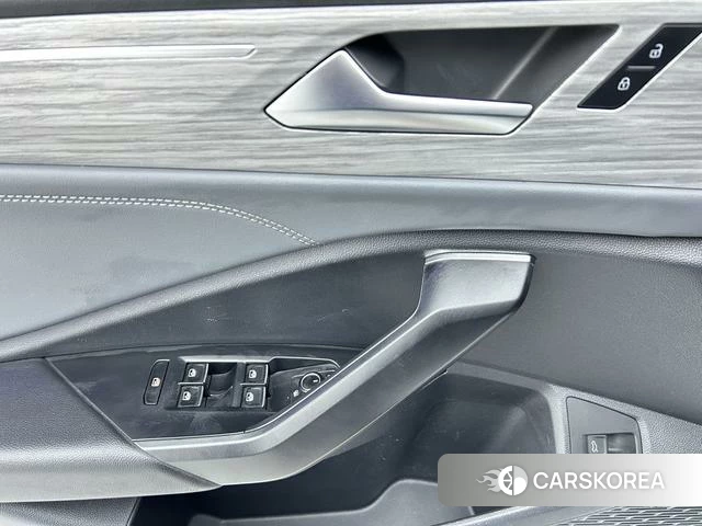 Volkswagen Sagitar id 4264758 из Китая 12