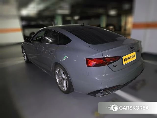 Audi A5 2021 Темно-серый из Китая, фото 2