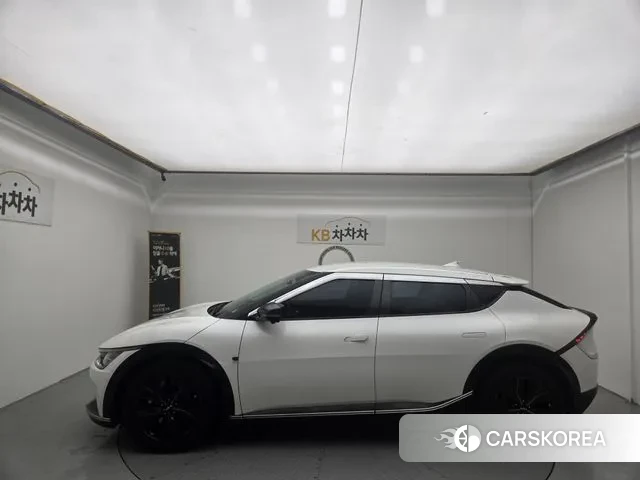 Kia EV6 id 3716368 из Кореи 12