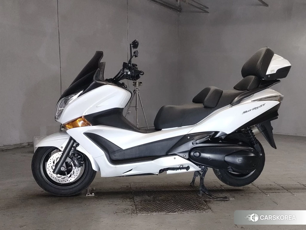 Проданный Honda SILVER WING 400 GT 2012 из Японии